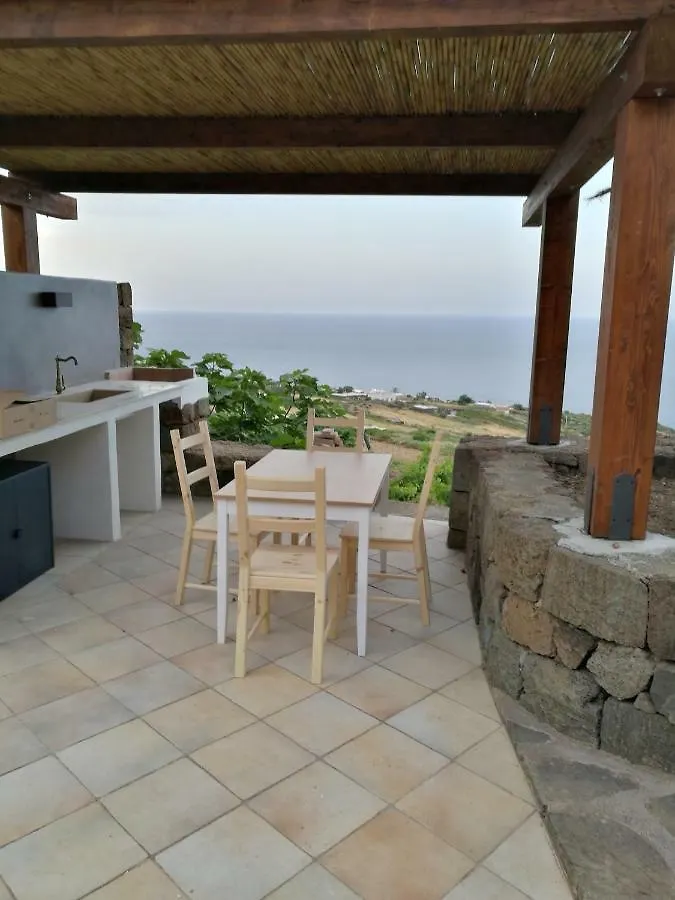 Hotel Dammusi Il Carrubo Kamma