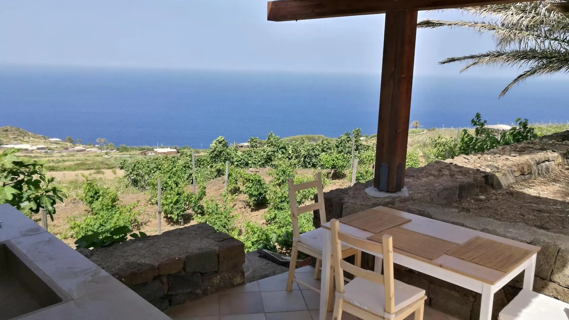 Penzion Hotel Dammusi Il Carrubo Kamma